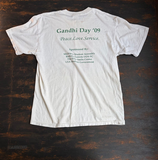 2009 Gandhi "PEACE" Obama-Style Homage Tee - Size M