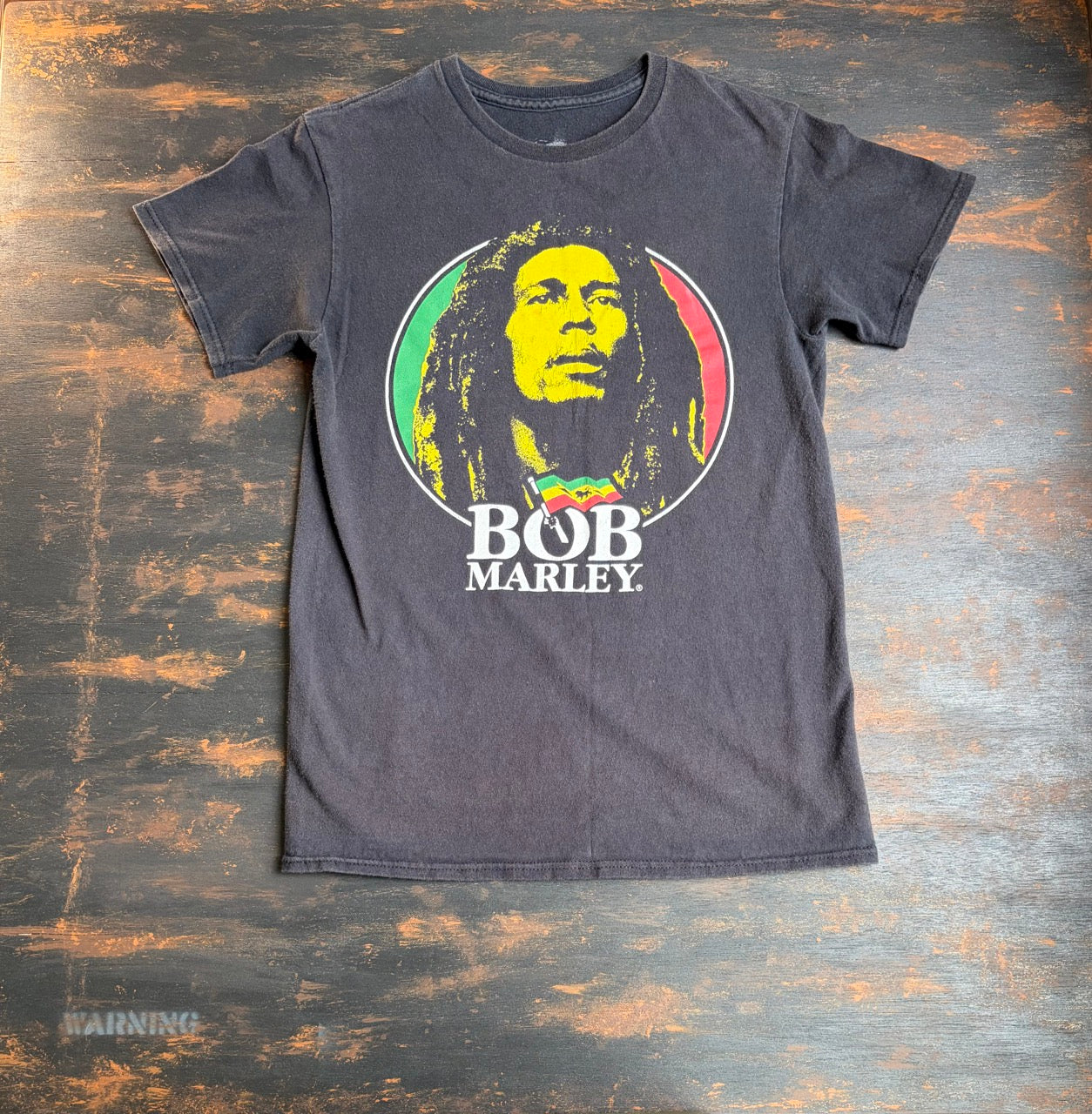 "BOB MARLEY" ZION Official Rasta Circle Graphic Tee - Size S