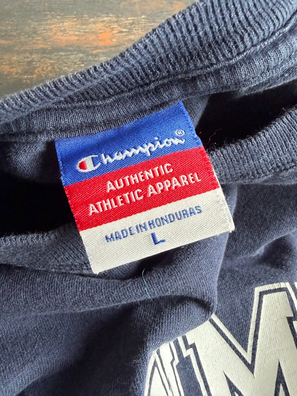2000s "COLUMBIA UNIVERSITY Seal" Champion College Tee - Size L