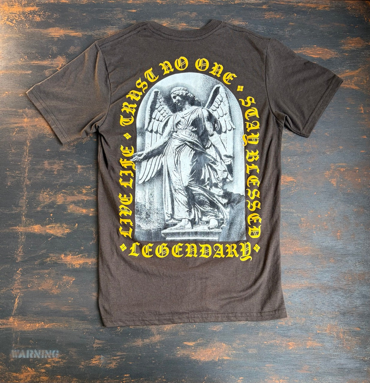 2010s "TRUST NO ONE Angel" LEGEND Graphic Tee - Size Women's S
