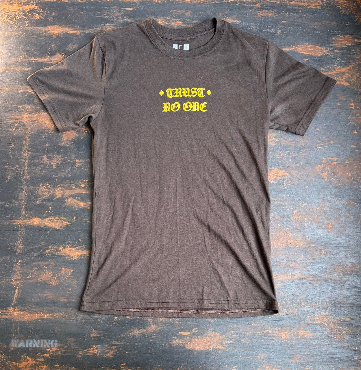 2010s "TRUST NO ONE Angel" LEGEND Graphic Tee - Size Women's S